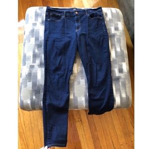 GAP True Skinny Jeans